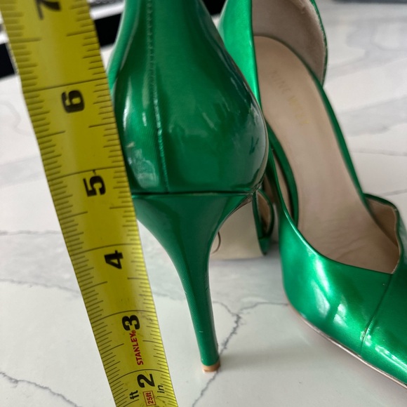 Nine West Emerald Heels - Picture 2 of 2